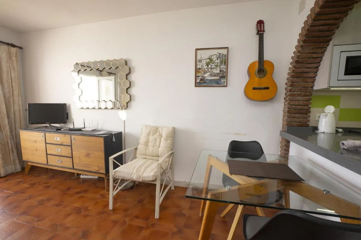 Palmeras 72 Menyber Nerja